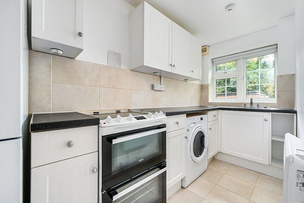 Property photo 3 of 11 Picture No. 06