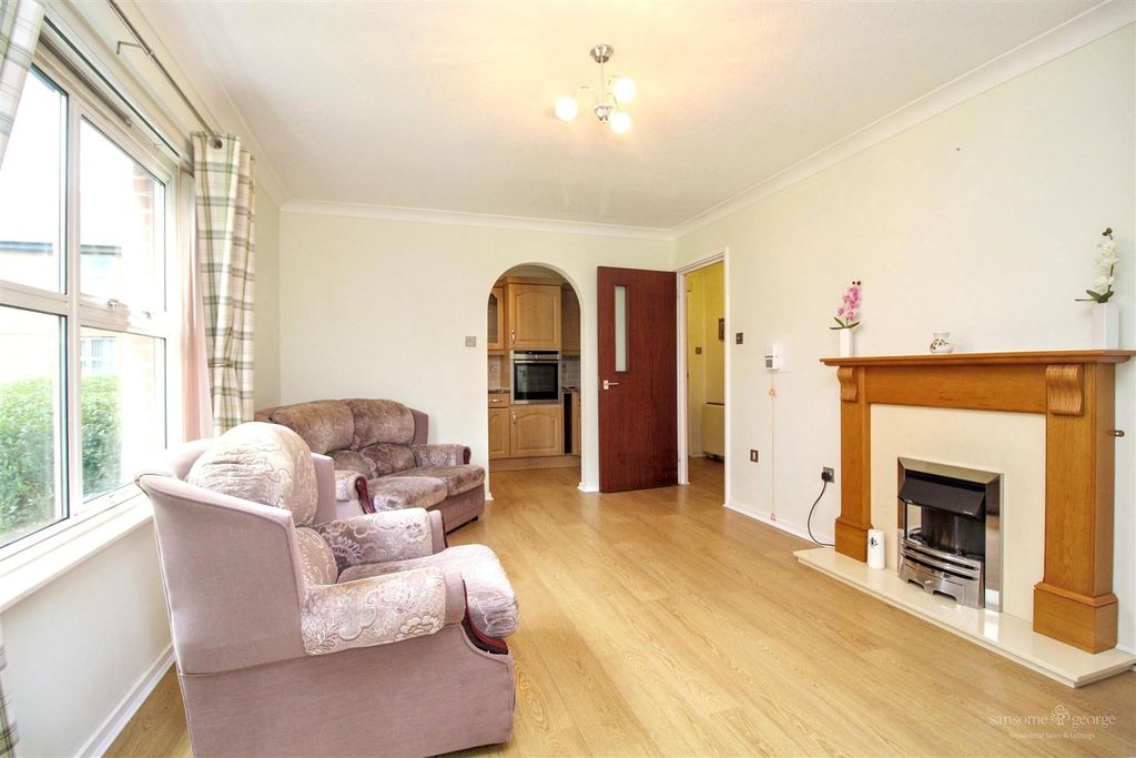 Property photo 3 of 10 Living Room