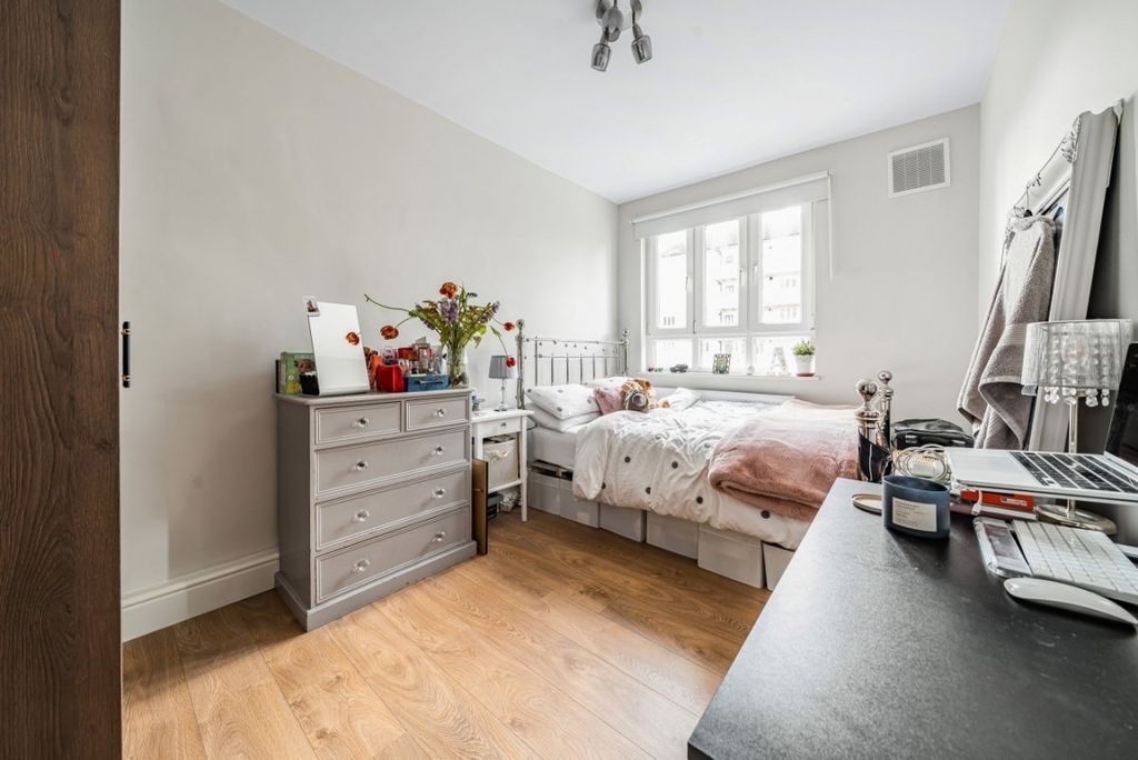 Property photo 3 of 11 2nd Bedroom