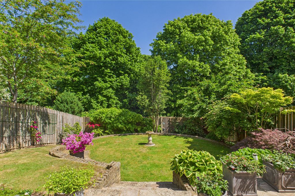 Property photo 3 of 21