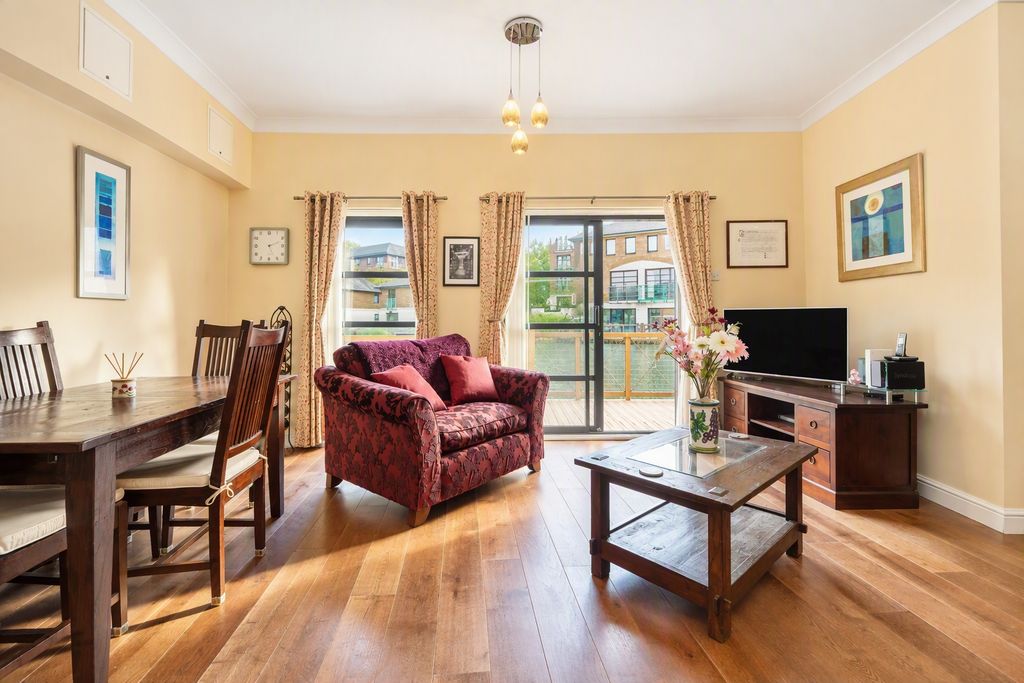 Property photo 1 of 19