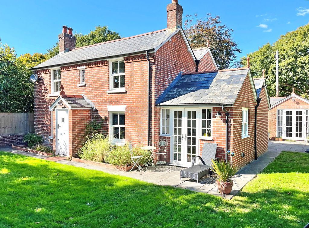 Property photo 1 of 21