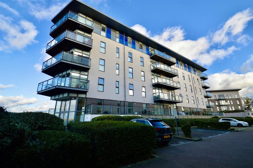 Property photo 1 of 23 Internal