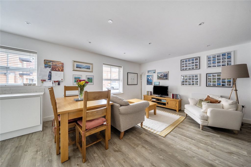 Property photo 2 of 15 Picture No. 06