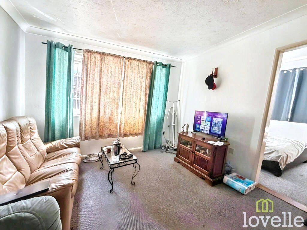 Property photo 2 of 5