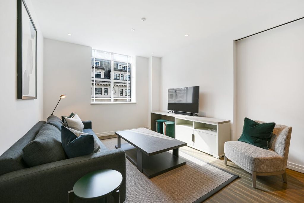 Property photo 1 of 10 Jll