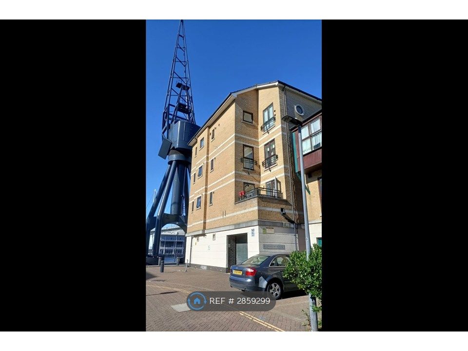 Property photo 3 of 14 Outside