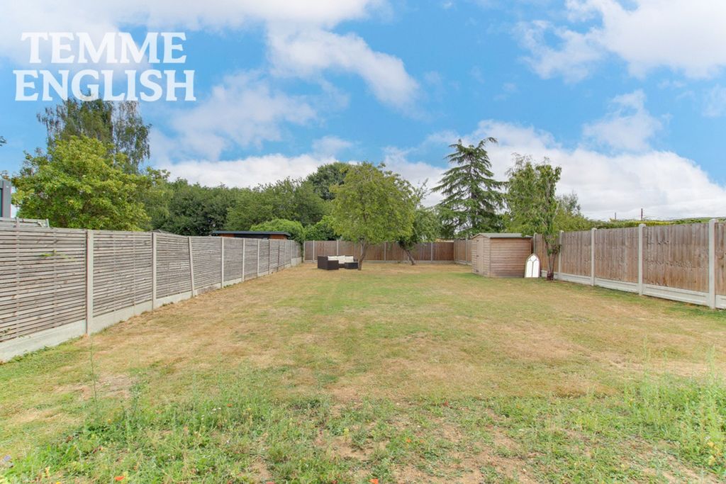 Property photo 3 of 34