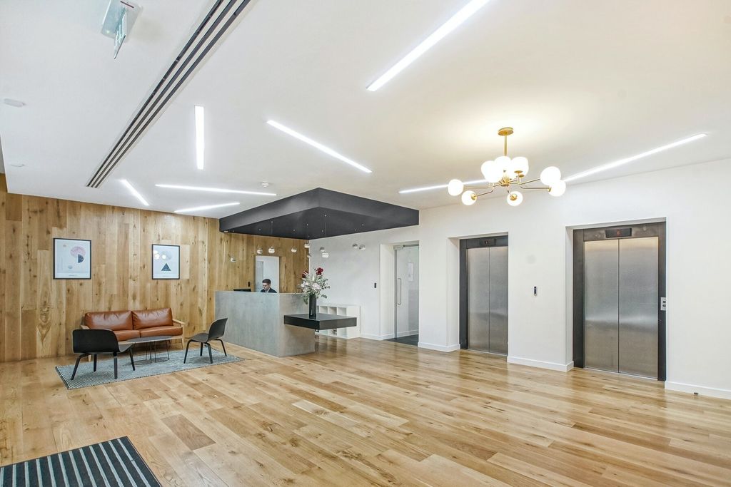 Property photo 1 of 4