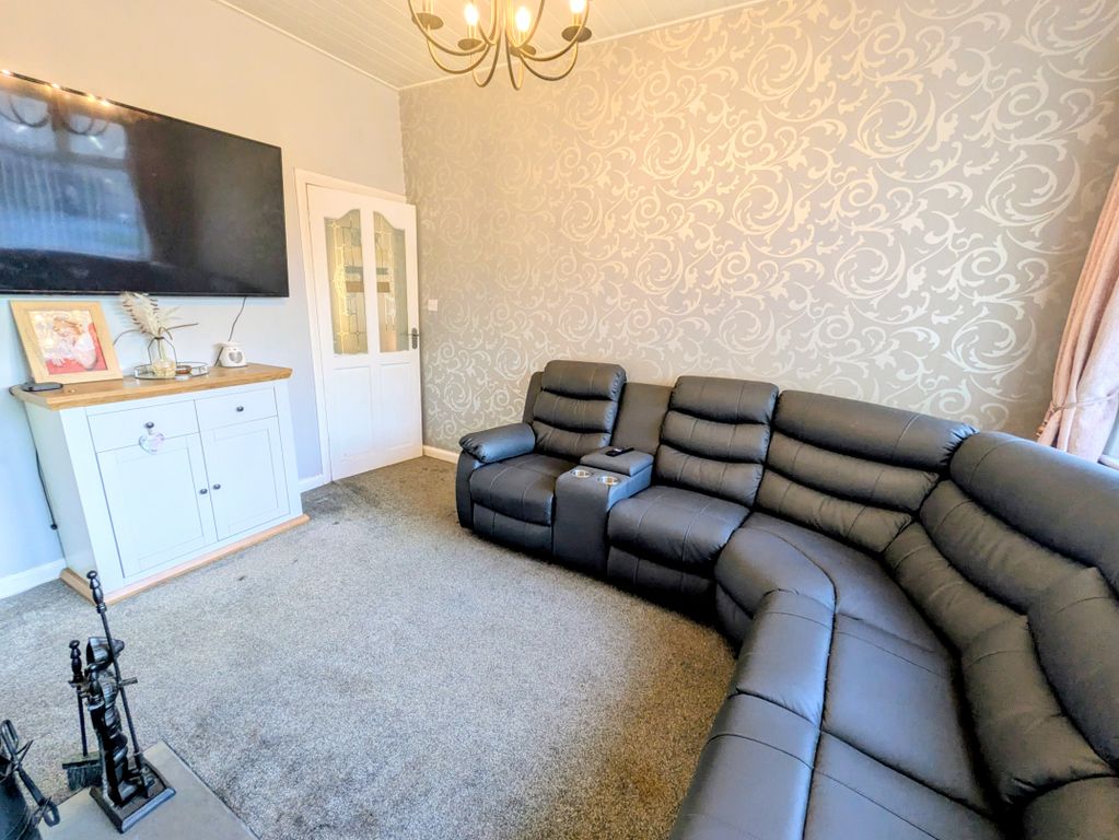 Property photo 3 of 29 1000038364