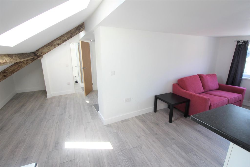 Property photo 2 of 11 Img_9569.Jpg