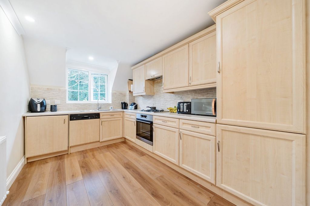 Property photo 3 of 13 Picture No. 17