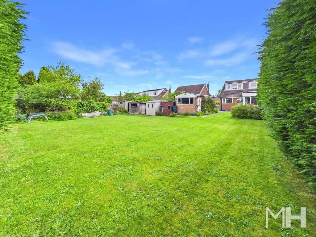 Property photo 2 of 25 Rear Garden