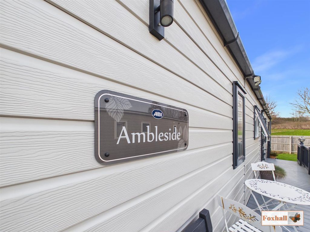 Property photo 2 of 20 Outside