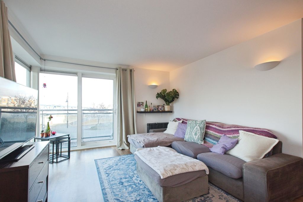 Property photo 3 of 20 Img_0048