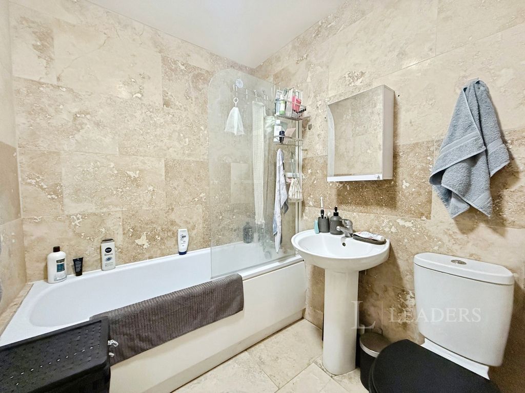 Property photo 3 of 9 Pbox-Img.Jpg