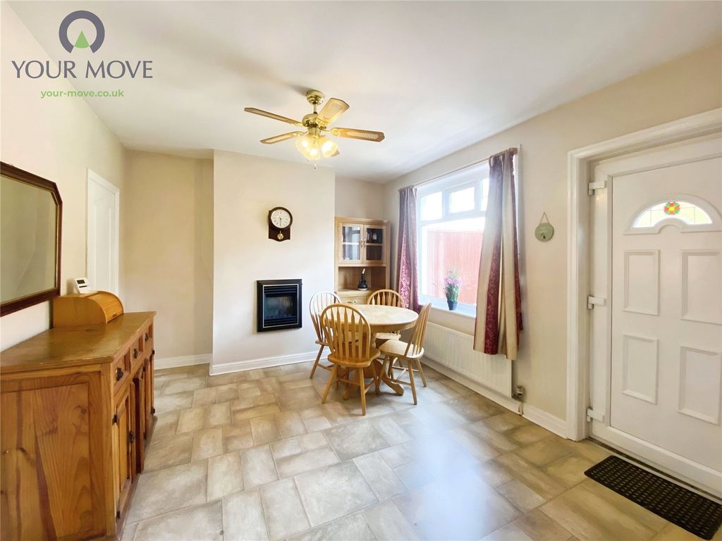 Property photo 2 of 17 Picture No. 16