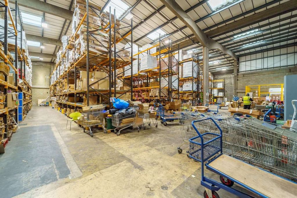 Property photo 2 of 13 2