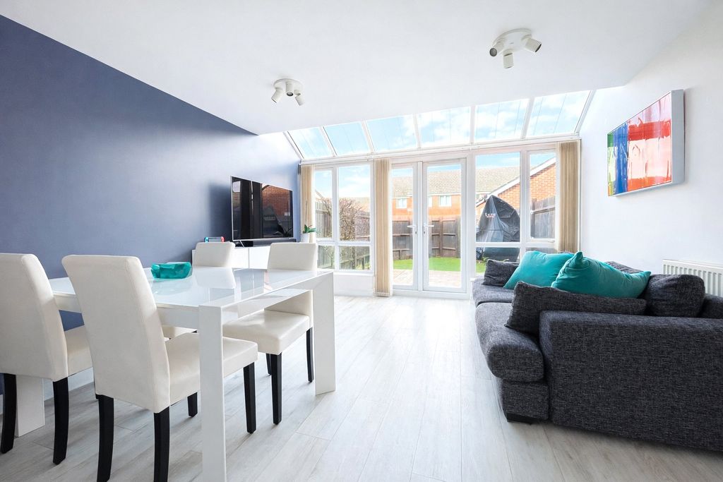 Property photo 2 of 15 Picture No. 02