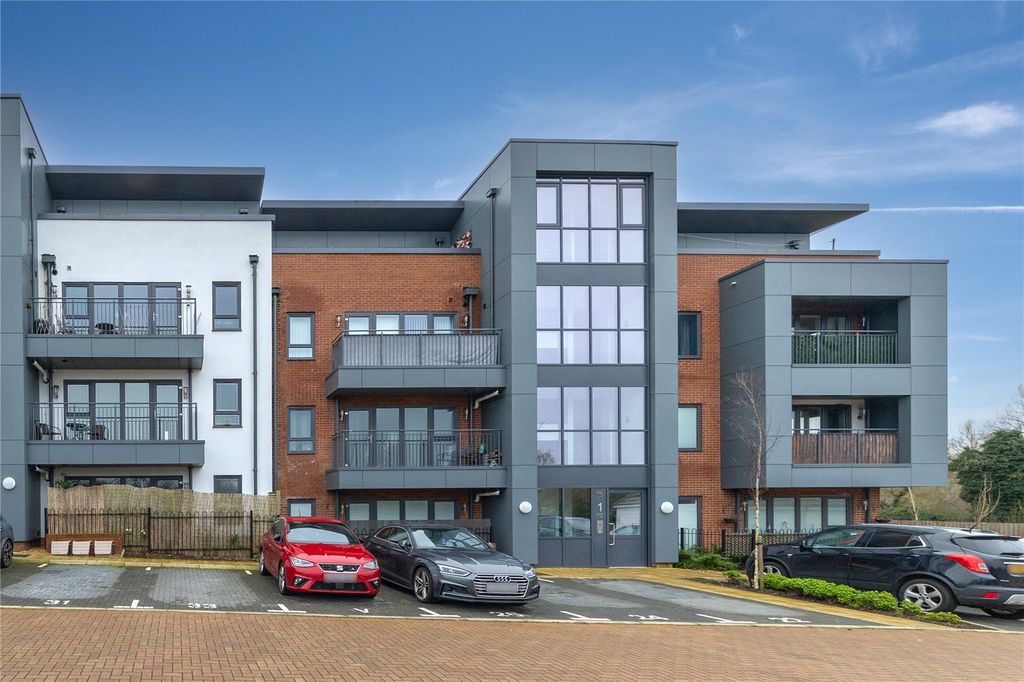 Property photo 1 of 15 Front