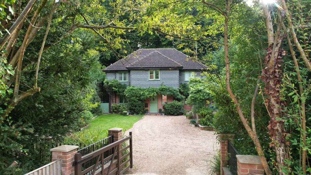 Property photo 1 of 19 Photo 1