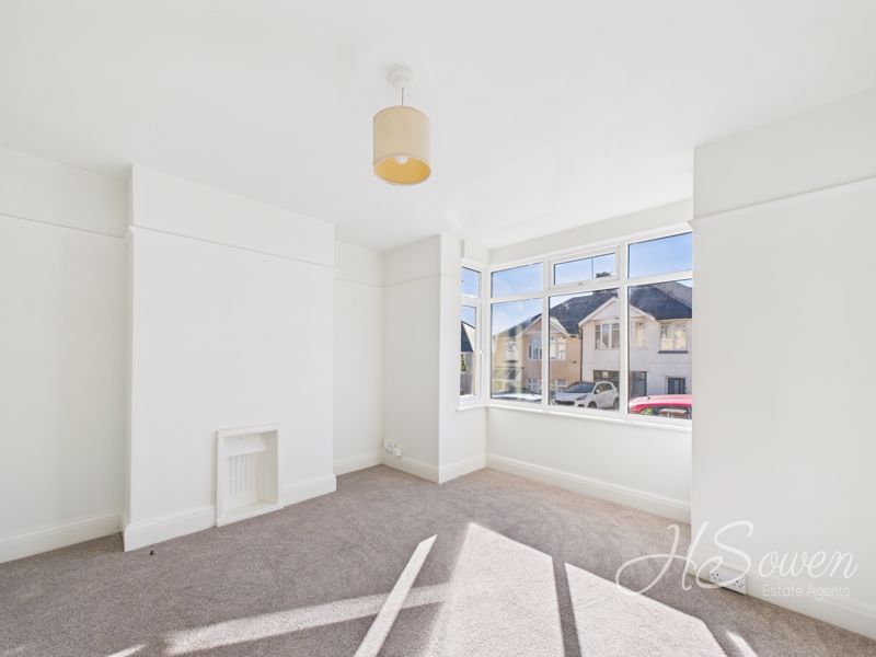 Property photo 2 of 11 Photo 9