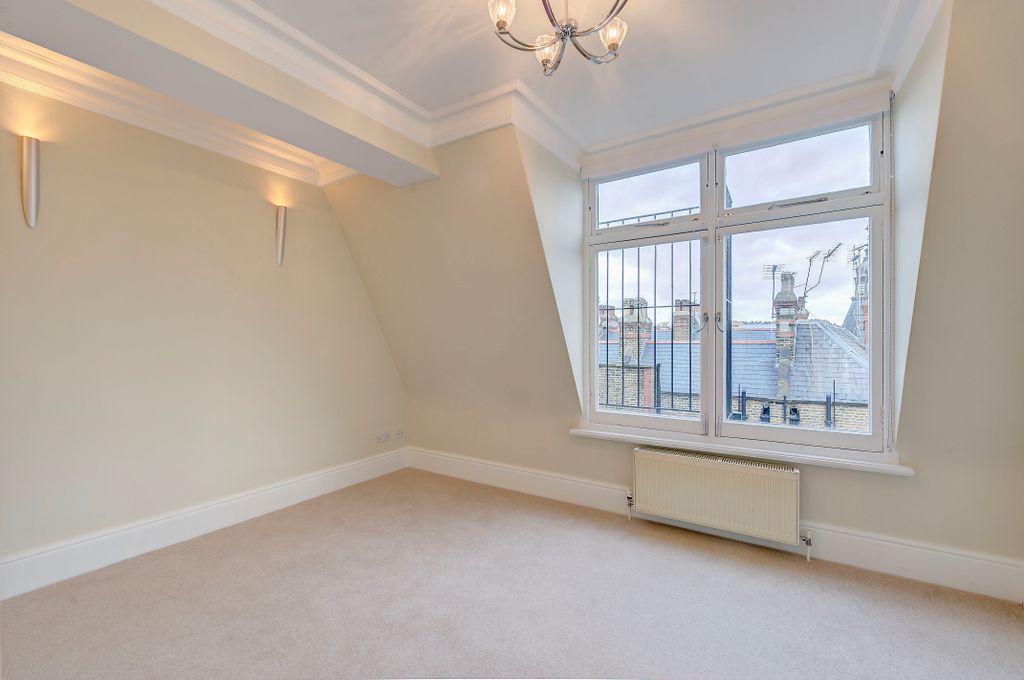 Property photo 3 of 7