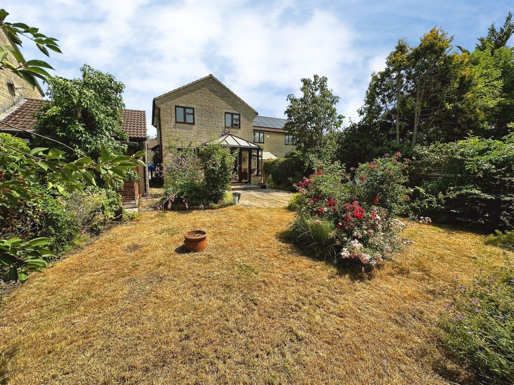 Property photo 2 of 22