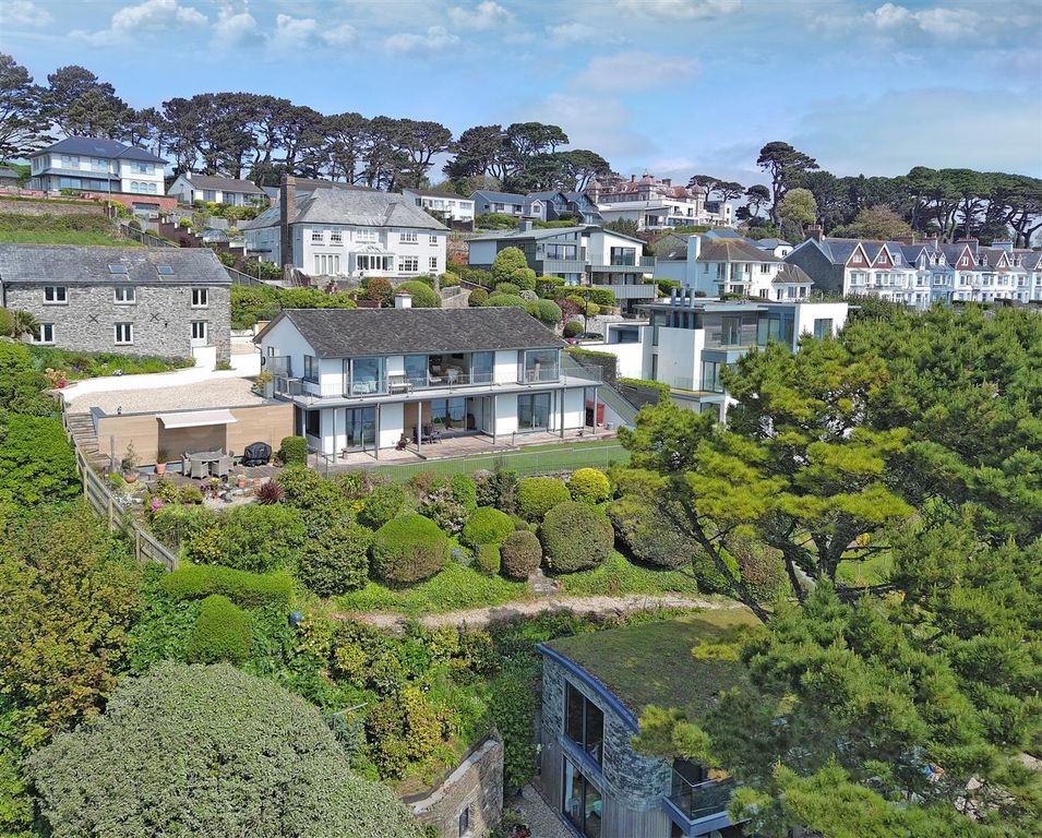 Property photo 2 of 19 Max_0041Done.Jpg