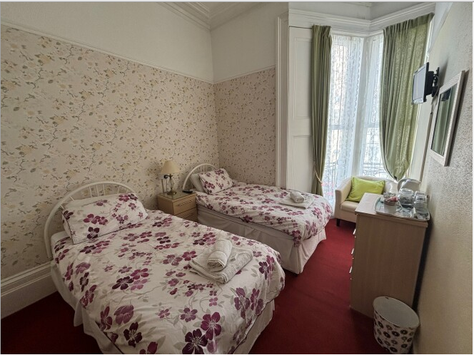 Property photo 1 of 1 Room 5