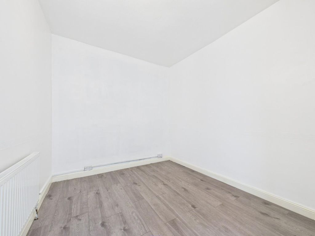 Property photo 3 of 4 Cam01268G0-Pr0484-Still002.Jpg