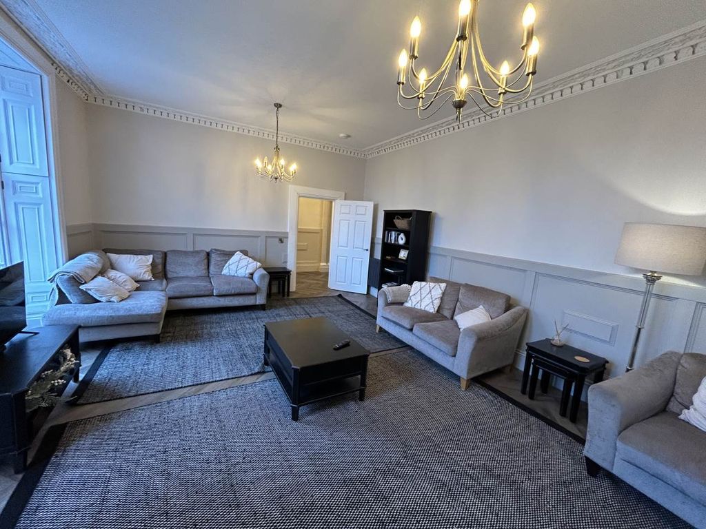 Property photo 2 of 14 Living Room