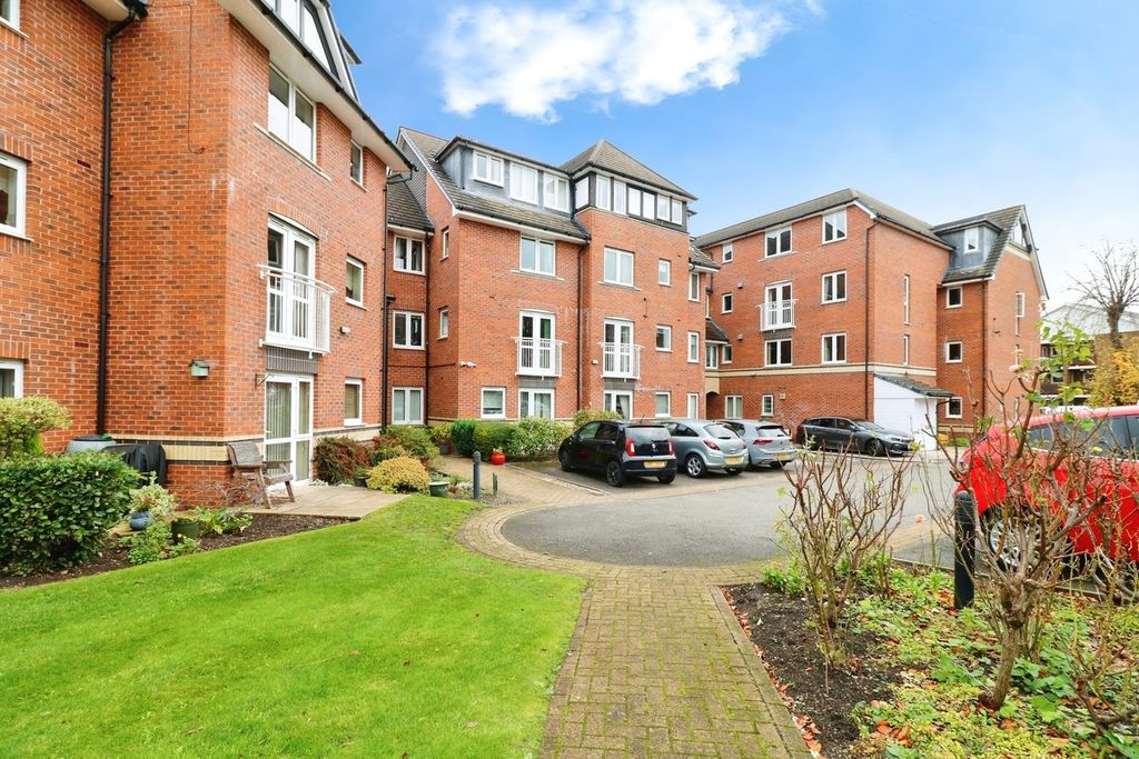 Property photo 1 of 16