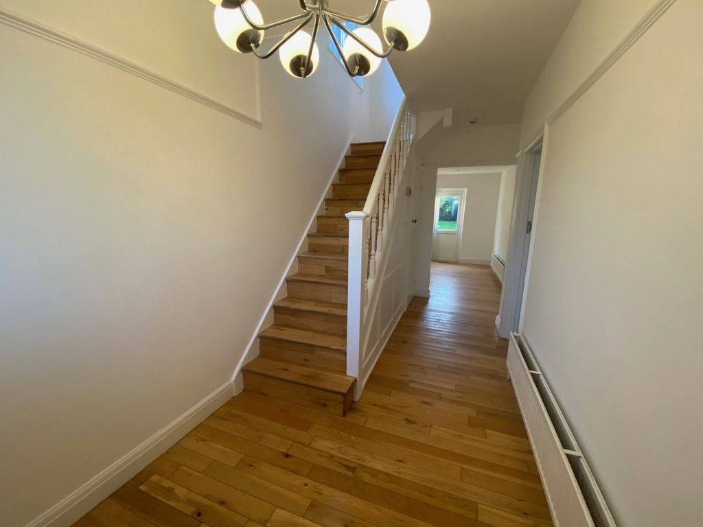 Property photo 2 of 21 Gallery