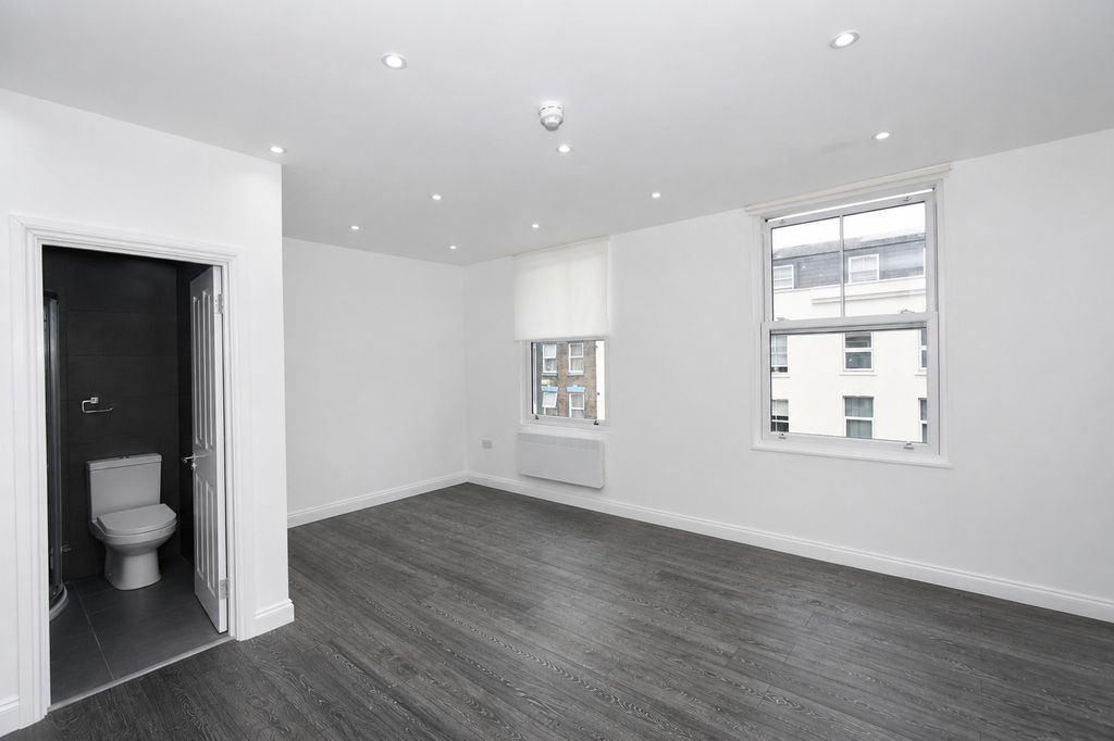 Property photo 3 of 6 2729273