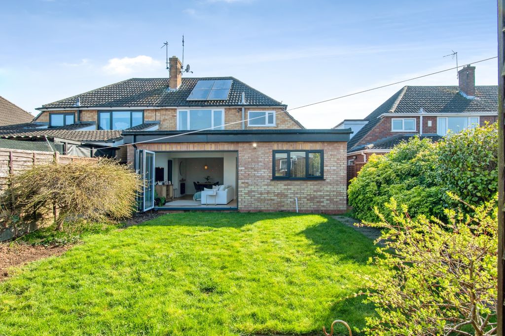 Property photo 3 of 15