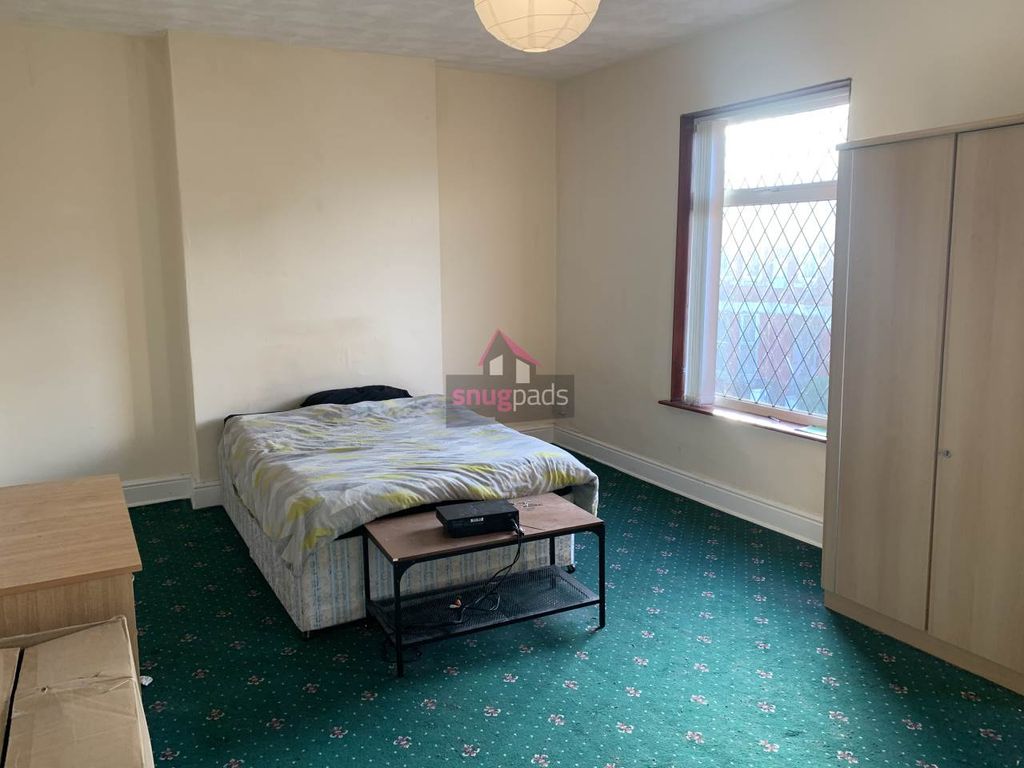 Property photo 3 of 9 R1