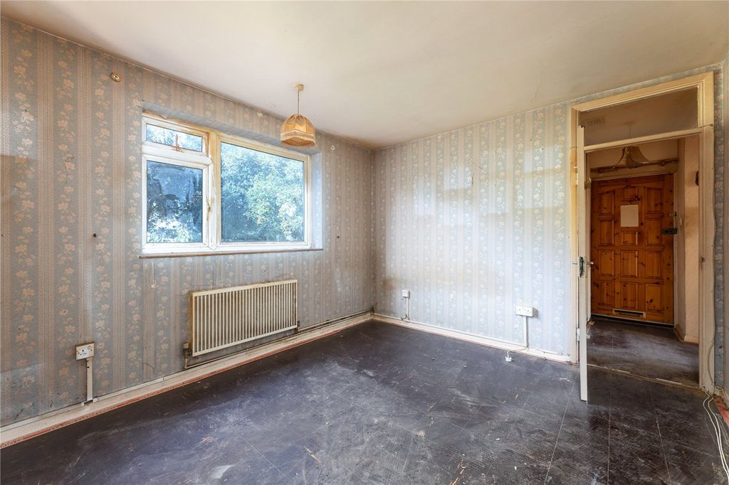 Property photo 3 of 8 Picture No. 04