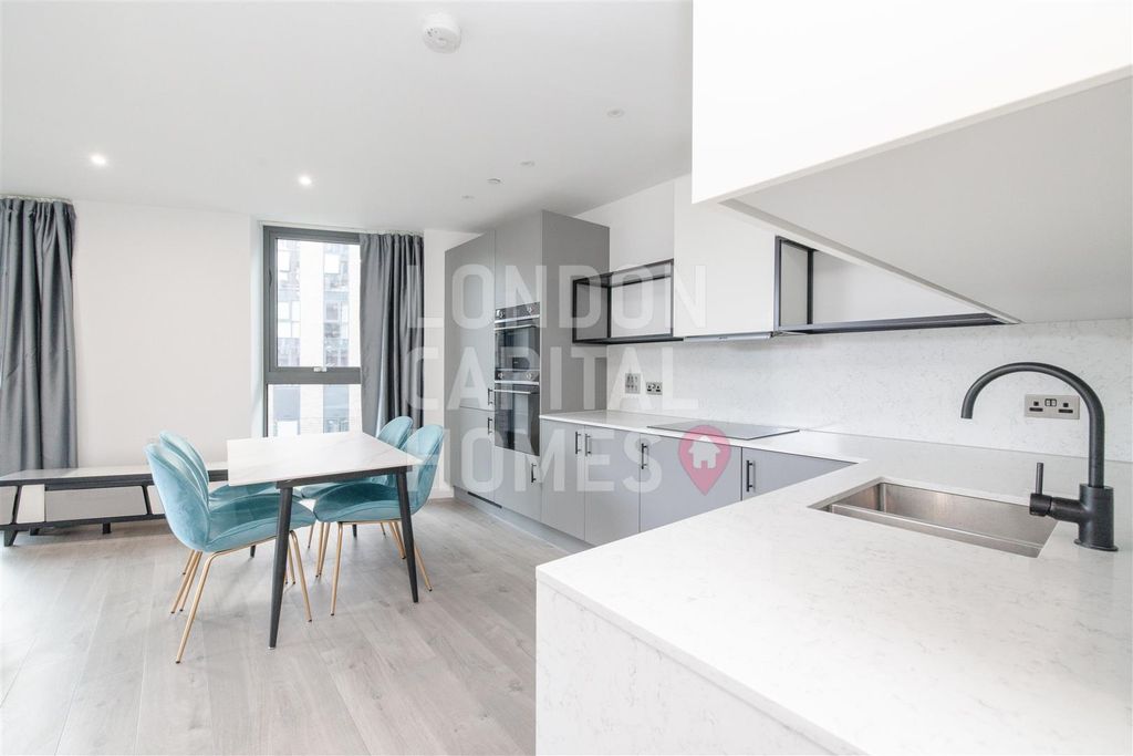 Property photo 2 of 15 2Sep2076.Jpg