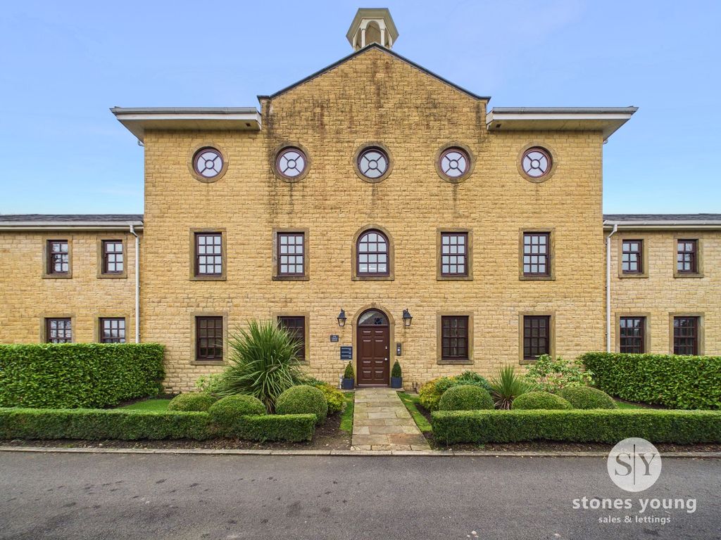 Property photo 1 of 28