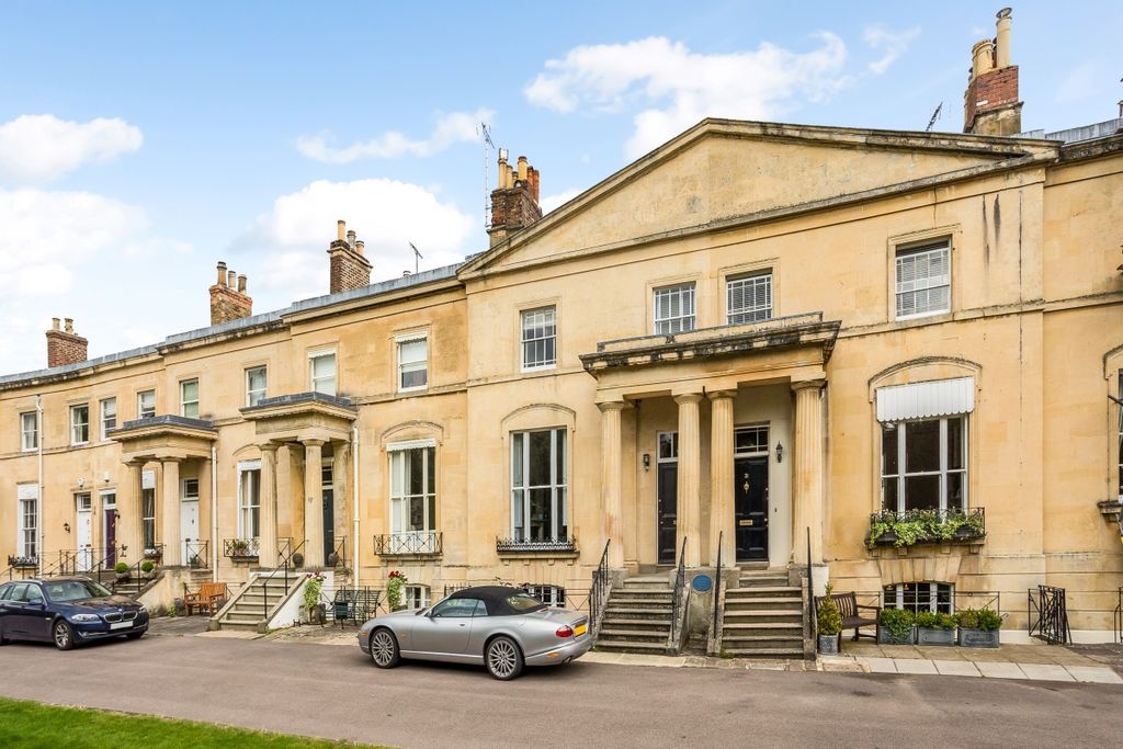 Property photo 1 of 15 20 Lansdown Parad...