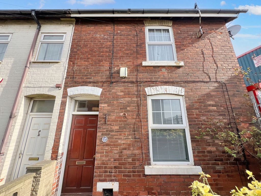 Property photo 1 of 12