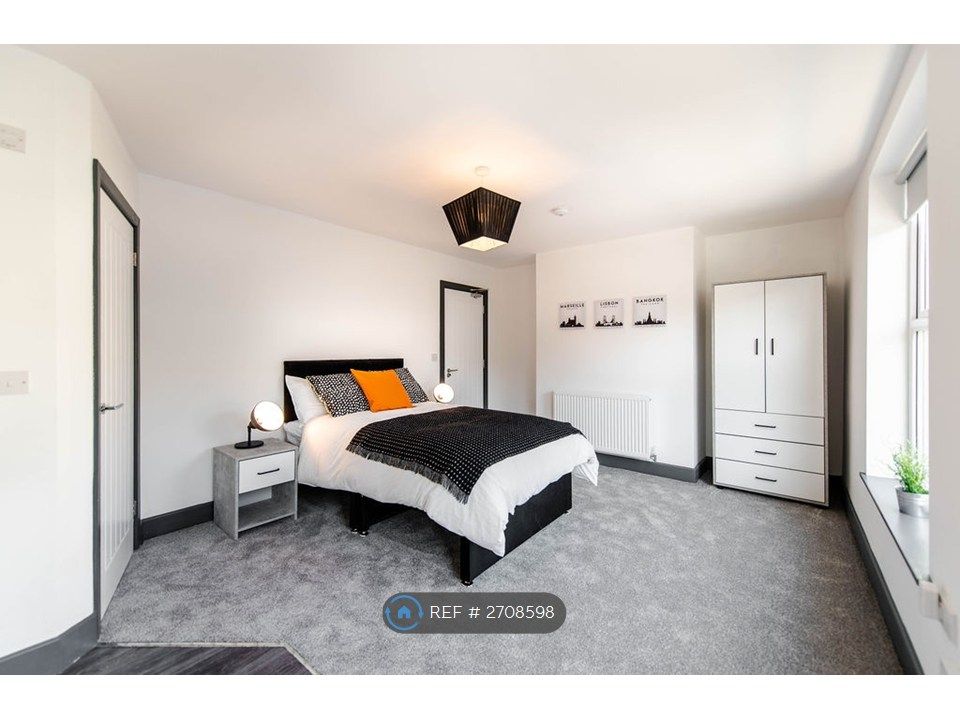 Property photo 2 of 3