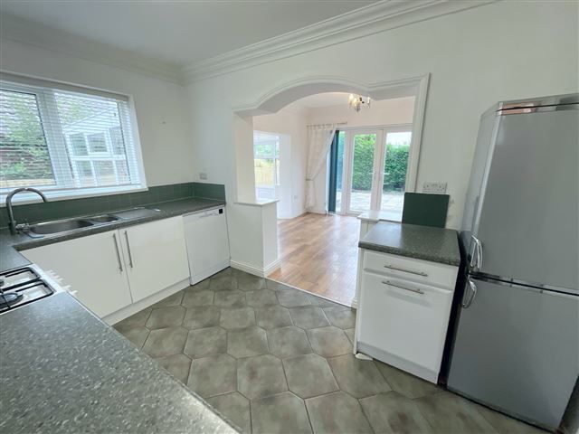 Property photo 2 of 21 Kitchen