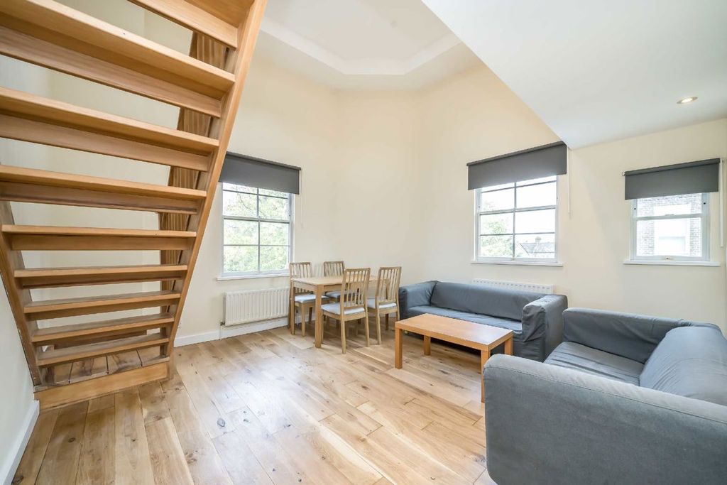 Property photo 3 of 7