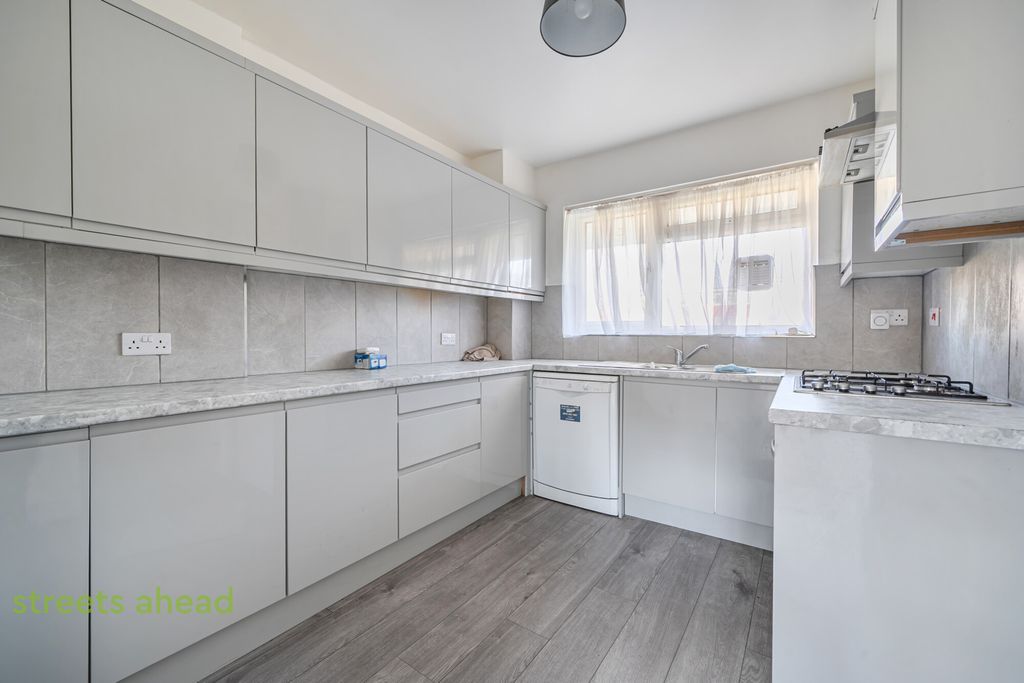Additional image 4 of 3 bed terraced house for salePark Hill Rise, Croydon CR0