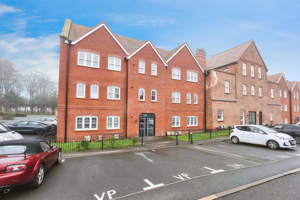 Property photo 1 of 12