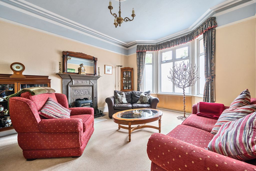 Property photo 3 of 12 Sitting Room
