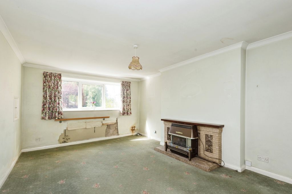 Property photo 2 of 10 Image 1