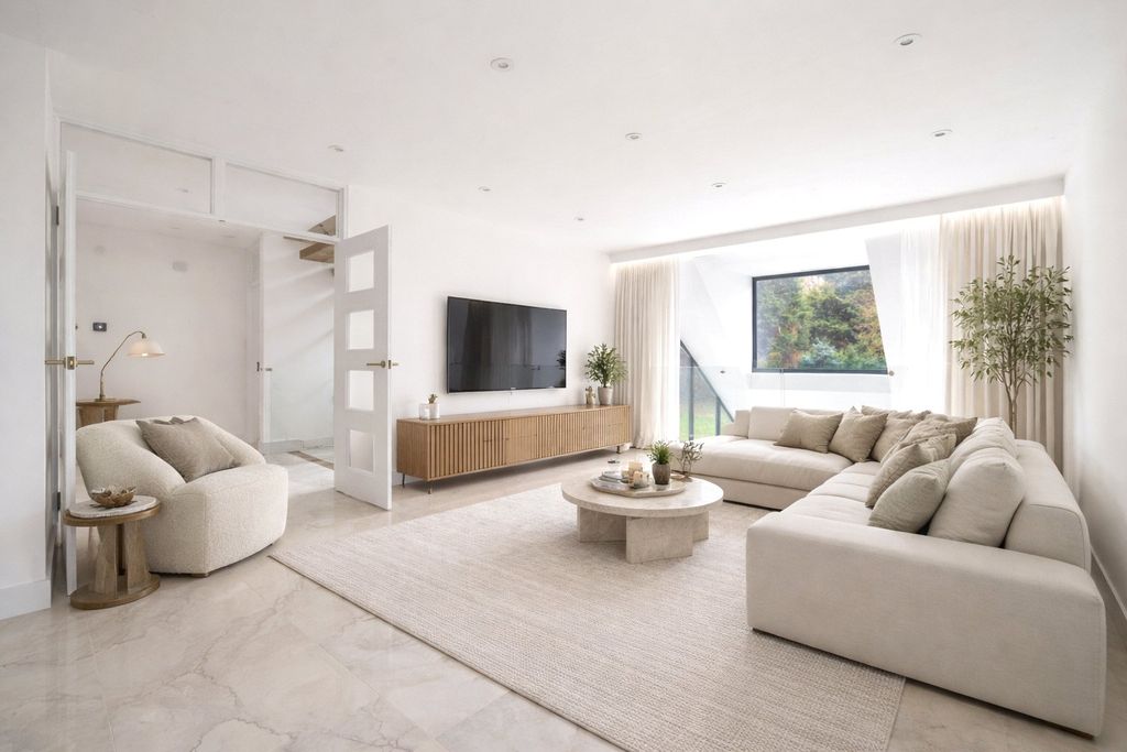 Property photo 3 of 21 Picture No. 29